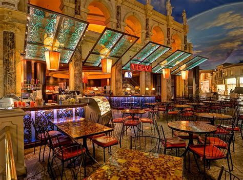 caesars palace restaurant.